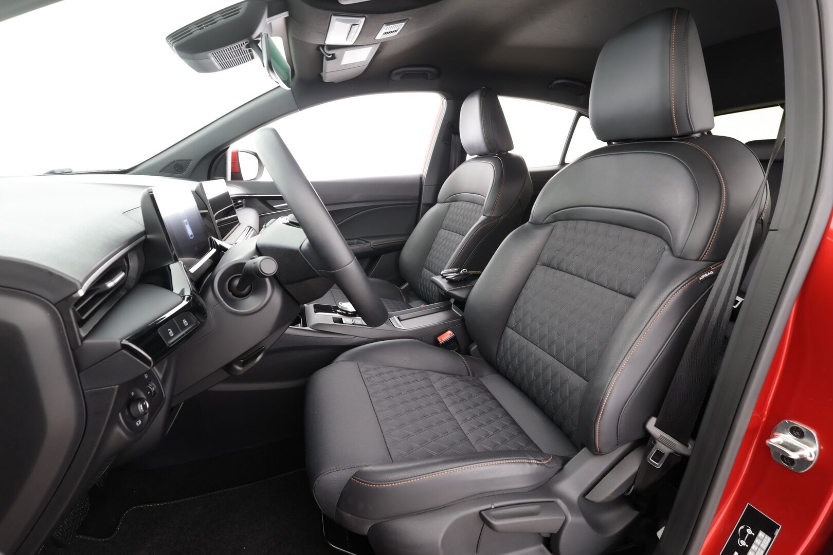 MG MG3 2024 Hybrid+ Luxury - | ACC | Koukku | LED | 360-Kamera | Puolinahat | ratinlämmitys | Keyless | Apple&Android | Digimittaristo | Kahdet Renkaat |