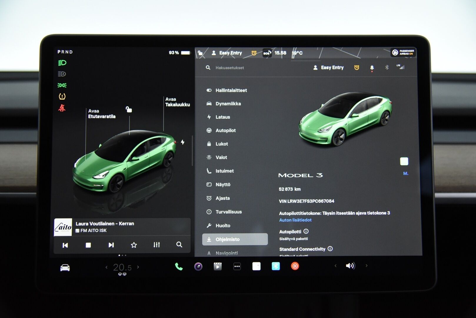 Tesla Model 3 2023 Standard Range Plus / Autopilot / Matrix-LED / Premium Audio / Navi - Lämpöpumppu / Lasikatto / P-Kamera / Sähköpenkit
