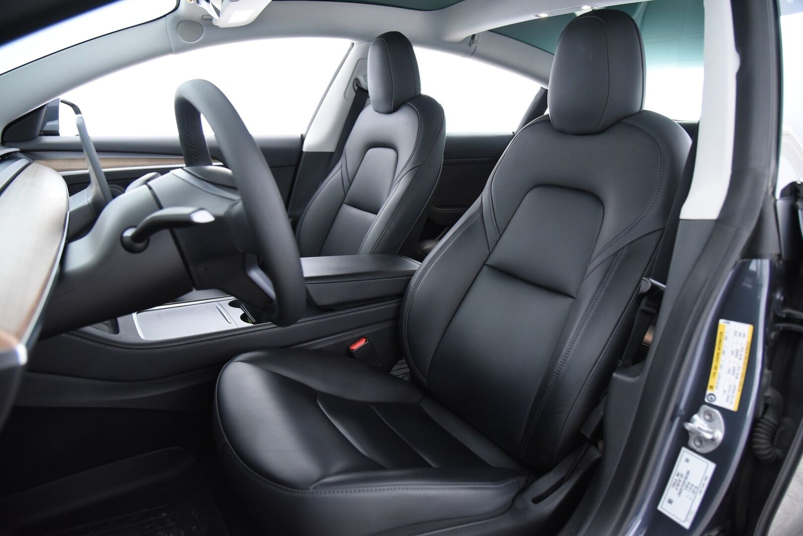 Tesla Model 3 2023 Standard Range Plus / Autopilot / Matrix-LED / Premium Audio / Navi - Lämpöpumppu / Lasikatto / P-Kamera / Sähköpenkit - HULLU BLACKWEEK KORKOTARJOUS 2,49%