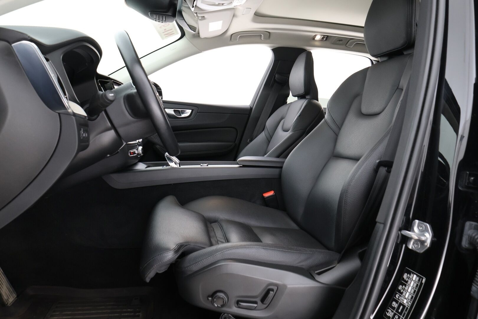 Volvo XC60 2021 T6 AWD Business Inscription Aut - ACC | Webasto | H&K | Panorama | Muistipenkki | BLIS | Peruutuskamera | KeylessGo