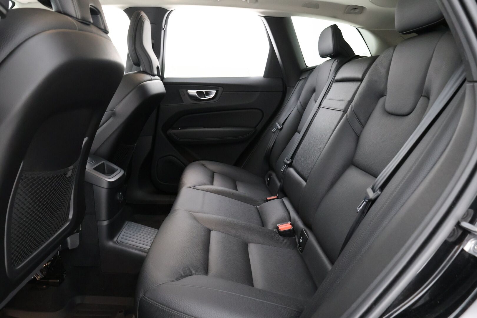 Volvo XC60 2021 T6 AWD Business Inscription Aut - ACC | Webasto | H&K | Panorama | Muistipenkki | BLIS | Peruutuskamera | KeylessGo