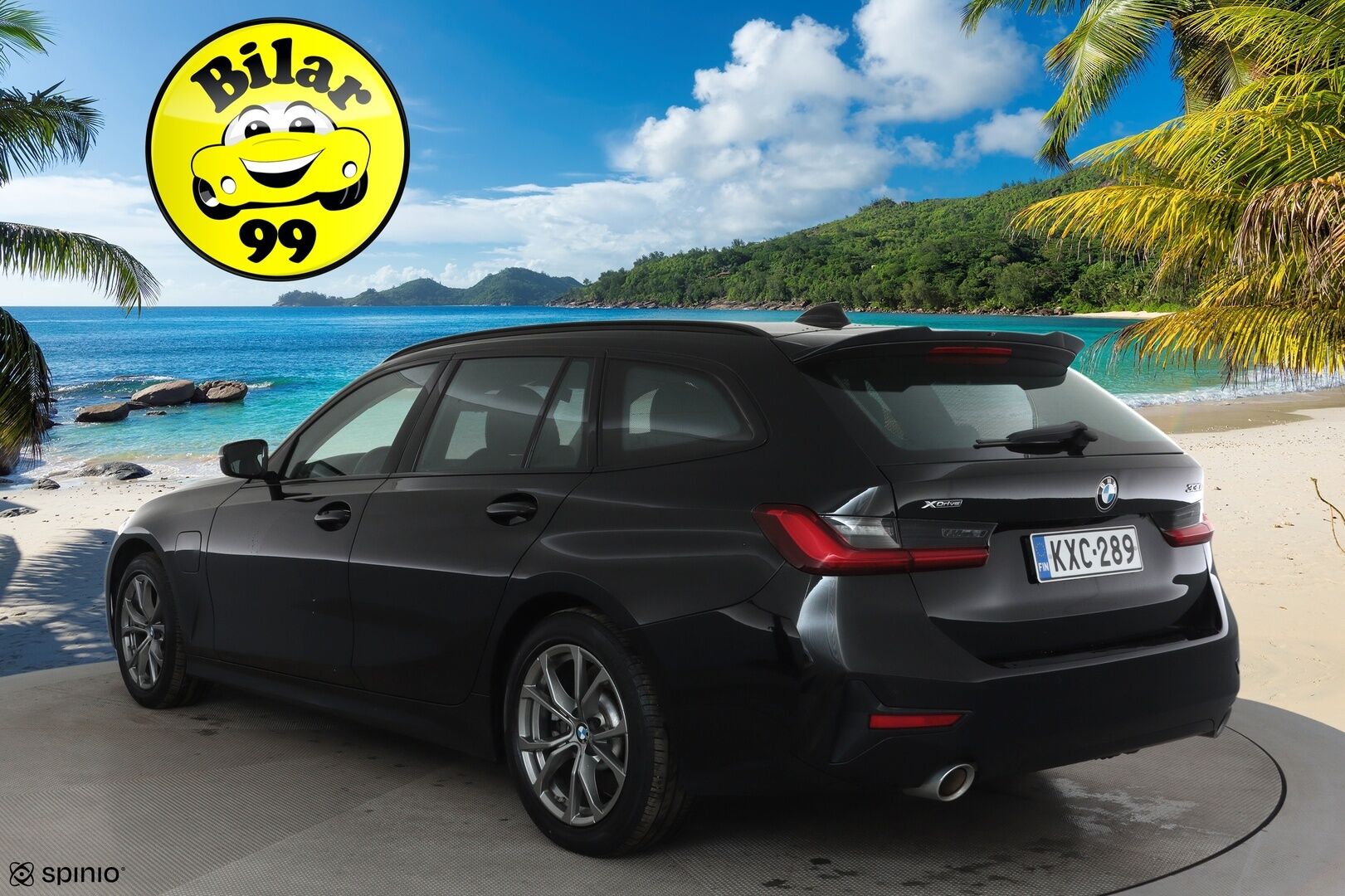 BMW 330 2021 G21 Touring 330e xDrive Business Sport *ACC / P.tutkat / Hifi / Puolinahat / LED / Navi / Koukku / Aurinkoverhot* - Kahdet renkaat aluvanteilla