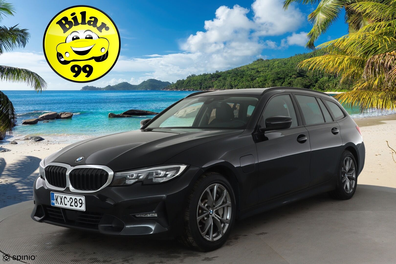 BMW 330 2021 G21 Touring 330e xDrive Business Sport *ACC / P.tutkat / Hifi / Puolinahat / LED / Navi / Koukku / Aurinkoverhot* - Kahdet renkaat aluvanteilla