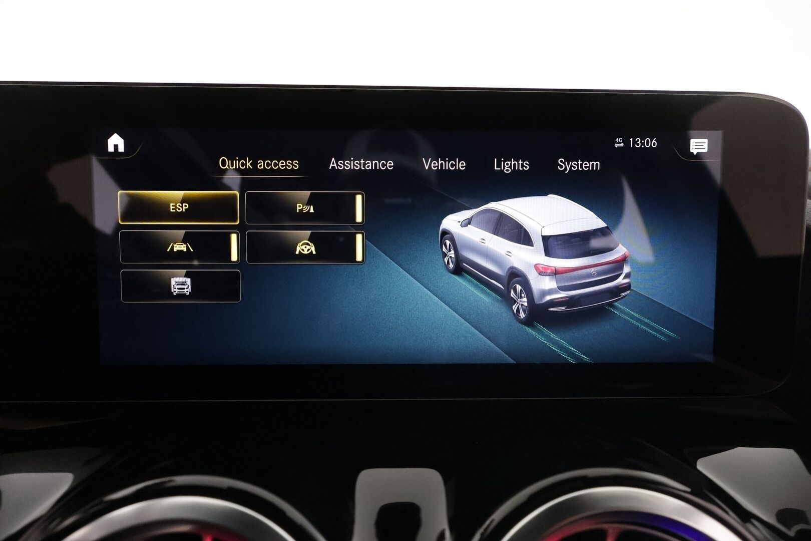MERCEDES-BENZ EQA 2021 250 Business AMG - 3,99 % KORKOTARJOUS TÄHÄN AUTOON - Widescreen / Adapt. Vakkari / P. Kamera / LED-High Performance / Sporttipenkit / Kaistavahti / Navi / 2x Renkaat 