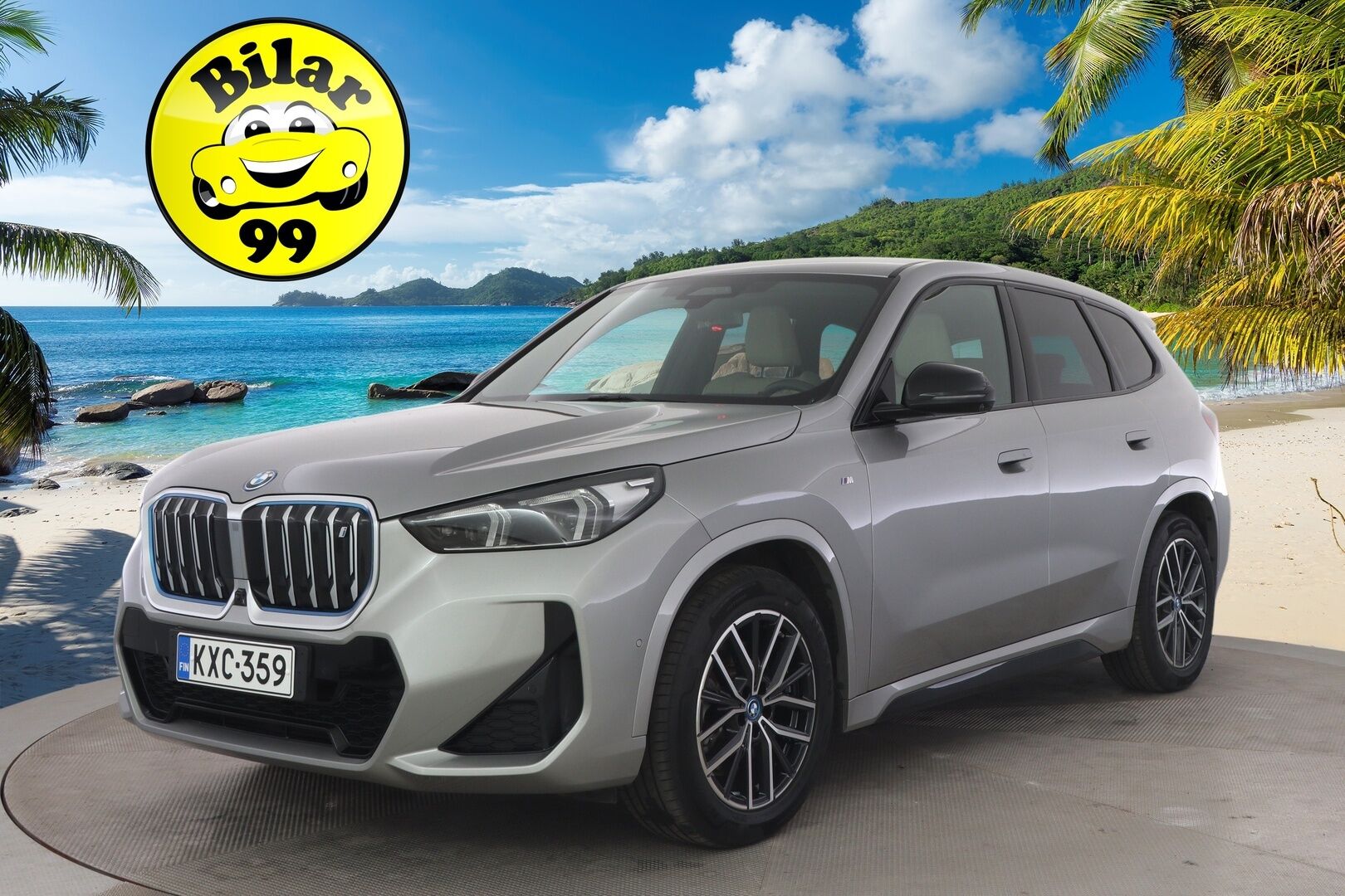 BMW iX1 2023 U11 30 xDrive Charged Edition - 3,99 % KORKOTARJOUS TÄHÄN AUTOON - Adapt. Vakkari / HUD / 360° / Sporttipenkki Muistilla / Ratinlämmitin / Koukku / Comfort Access / Kaistavahti / Adapt. Ledit / 2x renkaat