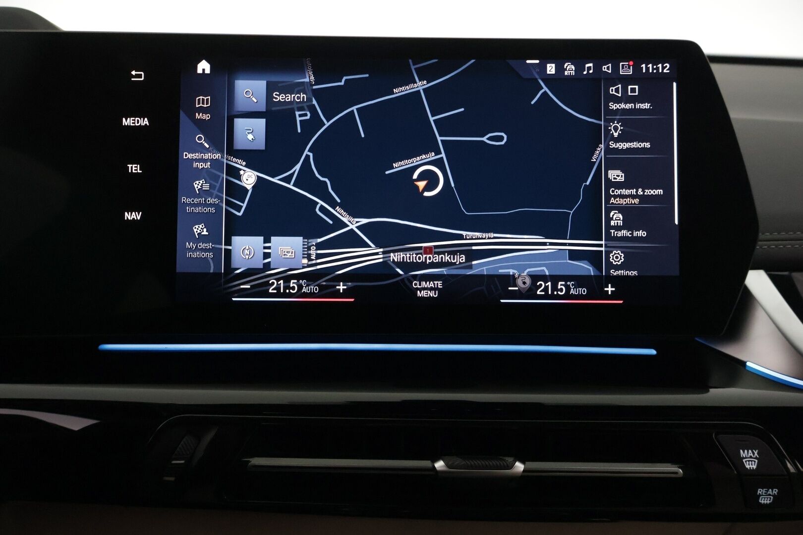BMW iX1 2023 U11 30 xDrive Charged Edition - 3,99 % KORKOTARJOUS TÄHÄN AUTOON - Adapt. Vakkari / HUD / 360° / Sporttipenkki Muistilla / Ratinlämmitin / Koukku / Comfort Access / Kaistavahti / Adapt. Ledit / 2x renkaat