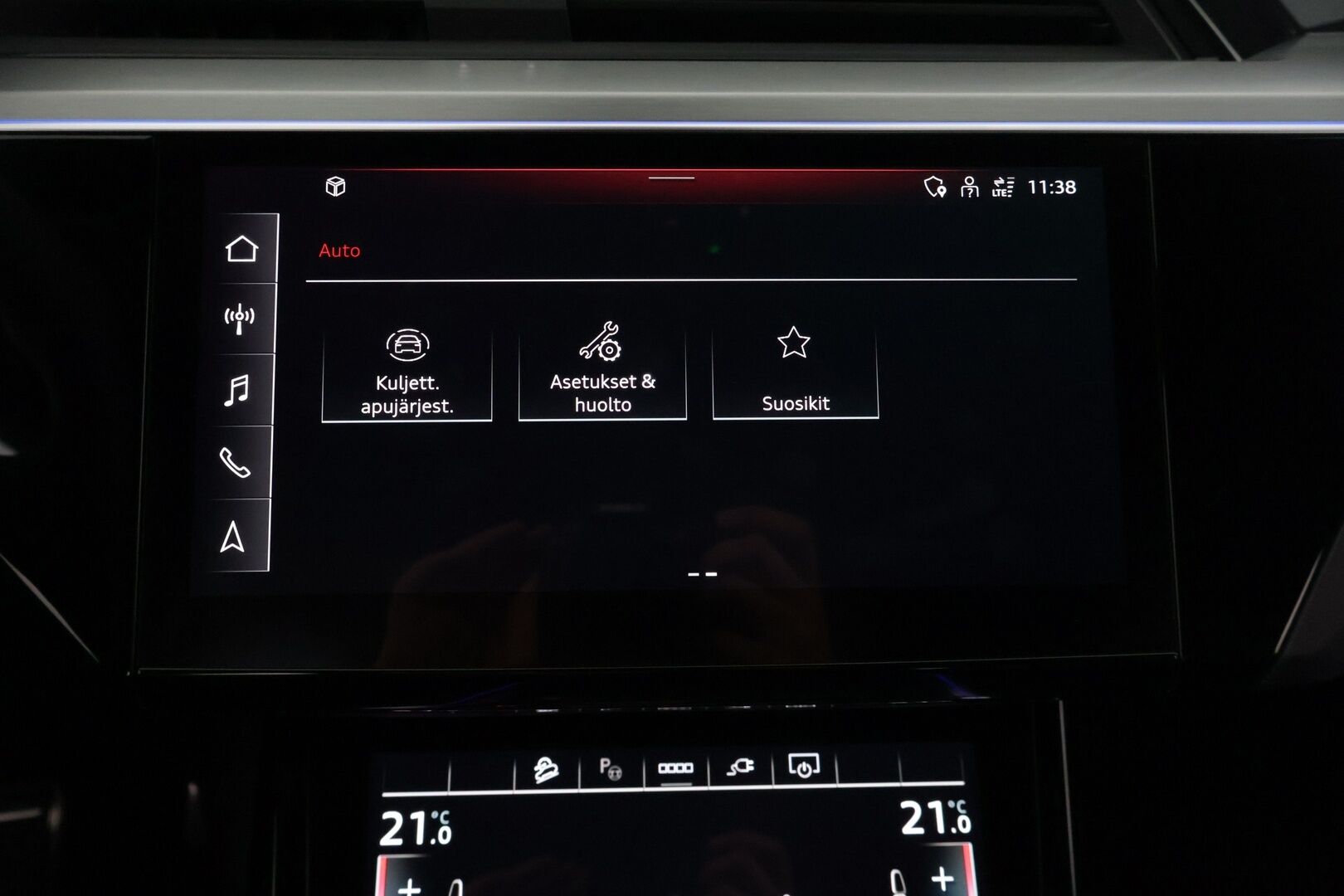 AUDI Q8 E-TRON 2024 Sportback 55 e-tron quattro S line **Adapt.vakkari / Matrix LED / 360° Kamera / Sähköpenkit / Apple&Android** - 2,99 % KORKOTARJOUS TÄHÄN AUTOON - Näyttävä yksilö / Huippuvarusteet / Ilma-alusta / Black Optic -paketti / Keyless / Nahkasisusta
