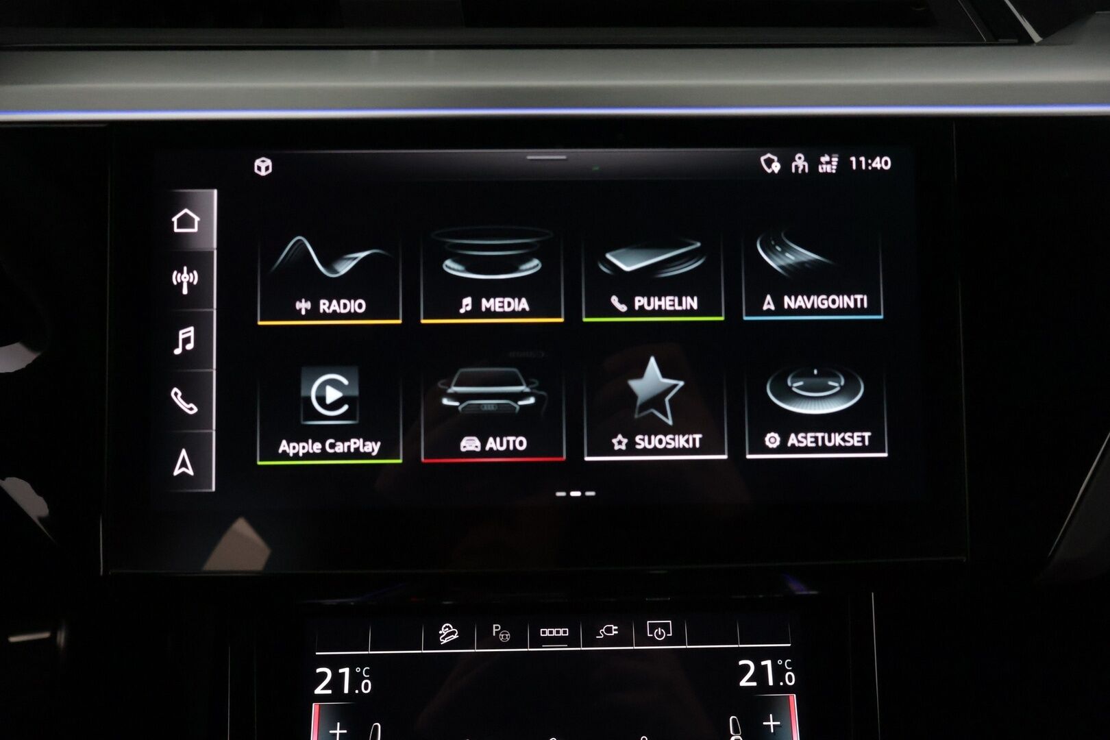 AUDI Q8 E-TRON 2024 Sportback 55 e-tron quattro S line **Adapt.vakkari / Matrix LED / 360° Kamera / Sähköpenkit / Apple&Android** - 2,99 % KORKOTARJOUS TÄHÄN AUTOON - Näyttävä yksilö / Huippuvarusteet / Ilma-alusta / Black Optic -paketti / Keyless / Nahkasisusta