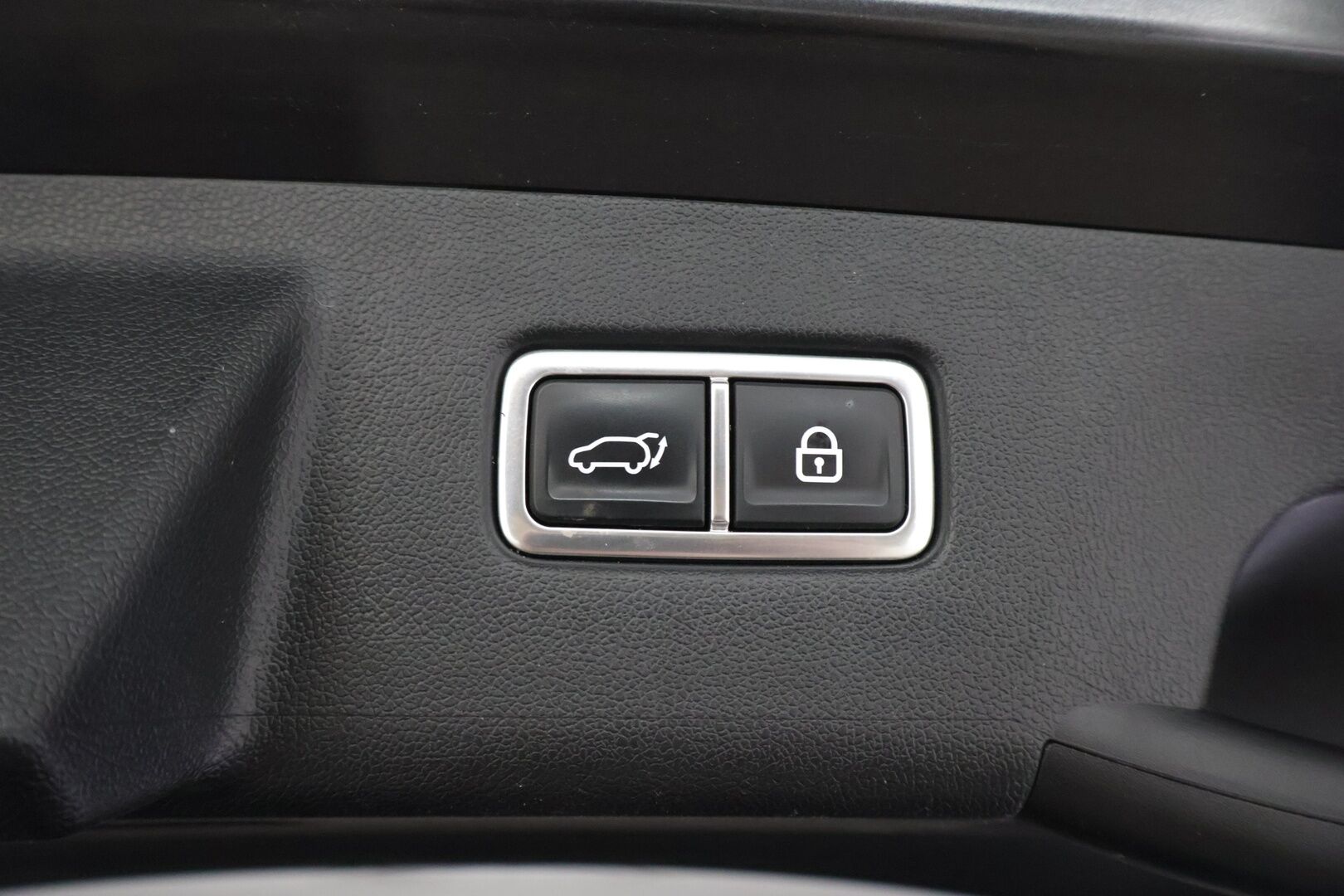 Kia Sorento 2021 SORENTO Monikäyttöajoneuvo *BOSE / Koukku /  Nahkapenkit / 7P / Panoraama * - 3,99 % KORKOTARJOUS TÄHÄN AUTOON - *Huippuvarusteltu / 7-paikkainen / Näyttävä perhauto*