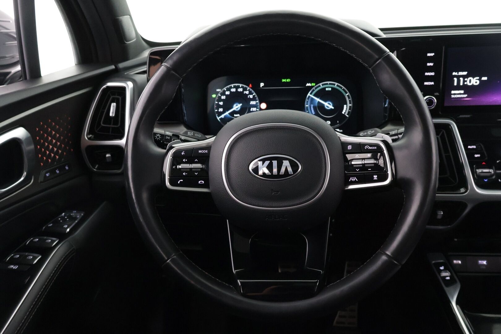 Kia Sorento 2021 SORENTO Monikäyttöajoneuvo *BOSE / Koukku /  Nahkapenkit / 7P / Panoraama * - 3,99 % KORKOTARJOUS TÄHÄN AUTOON - *Huippuvarusteltu / 7-paikkainen / Näyttävä perhauto*