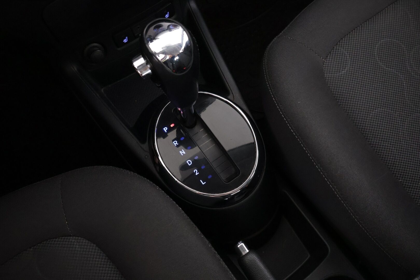 Hyundai i20 2011 1,4 5d 4AT Comfort * MYYDÄÄN HUUTOKAUPAT:COM! * - * MYYDÄÄN HUUTOKAUPAT.COM! *