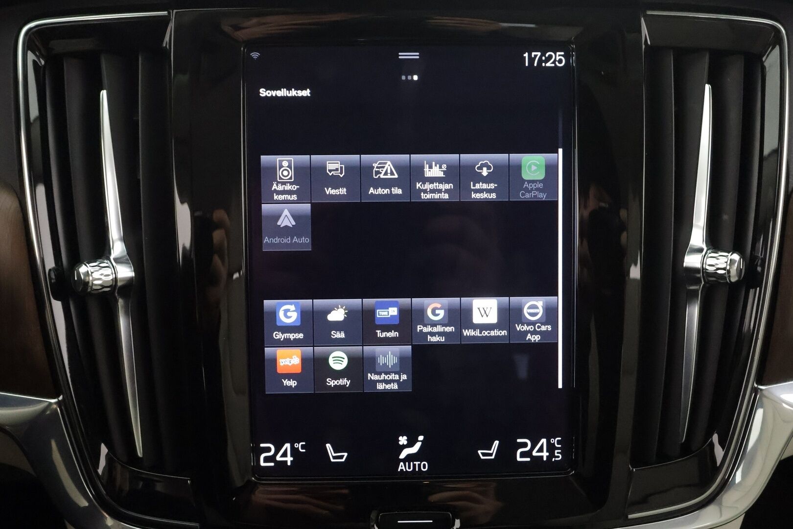 Volvo V90 2021 T8 TwE AWD Inscription aut * Pilot Assist / Muistipenkit / Webasto / Koukku / HUD / Sporttinahat / 360-kamera * - Kahdet Renkaat 