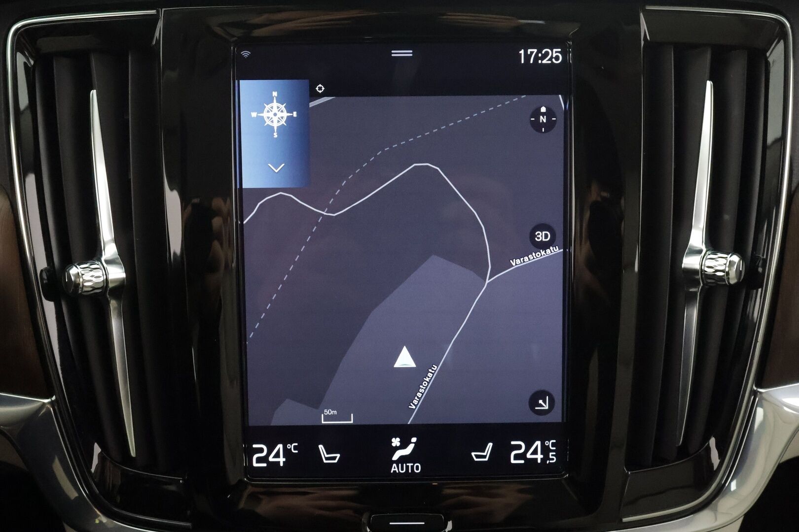 Volvo V90 2021 T8 TwE AWD Inscription aut * Pilot Assist / Muistipenkit / Webasto / Koukku / HUD / Sporttinahat / 360-kamera * - Kahdet Renkaat 