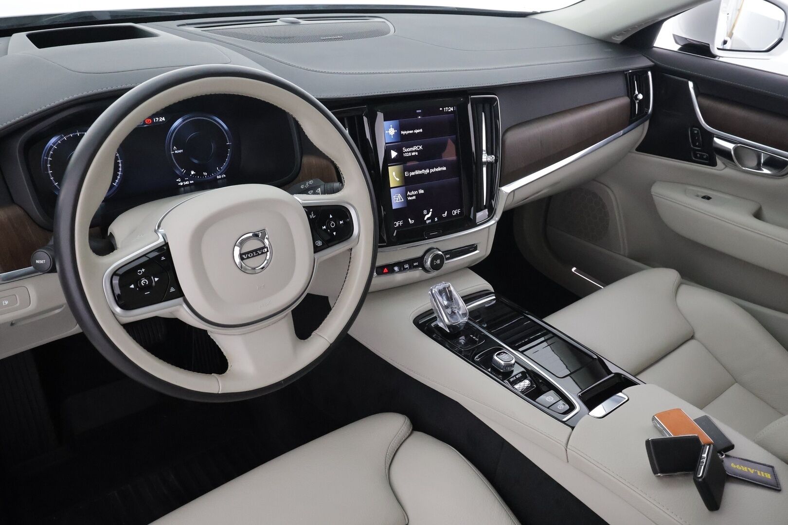 Volvo V90 2021 T8 TwE AWD Inscription aut * Pilot Assist / Muistipenkit / Webasto / Koukku / HUD / Sporttinahat / 360-kamera * - Kahdet Renkaat - HULLUT AVAJAISHULINAT KORKOTARJOUS 3,29 %