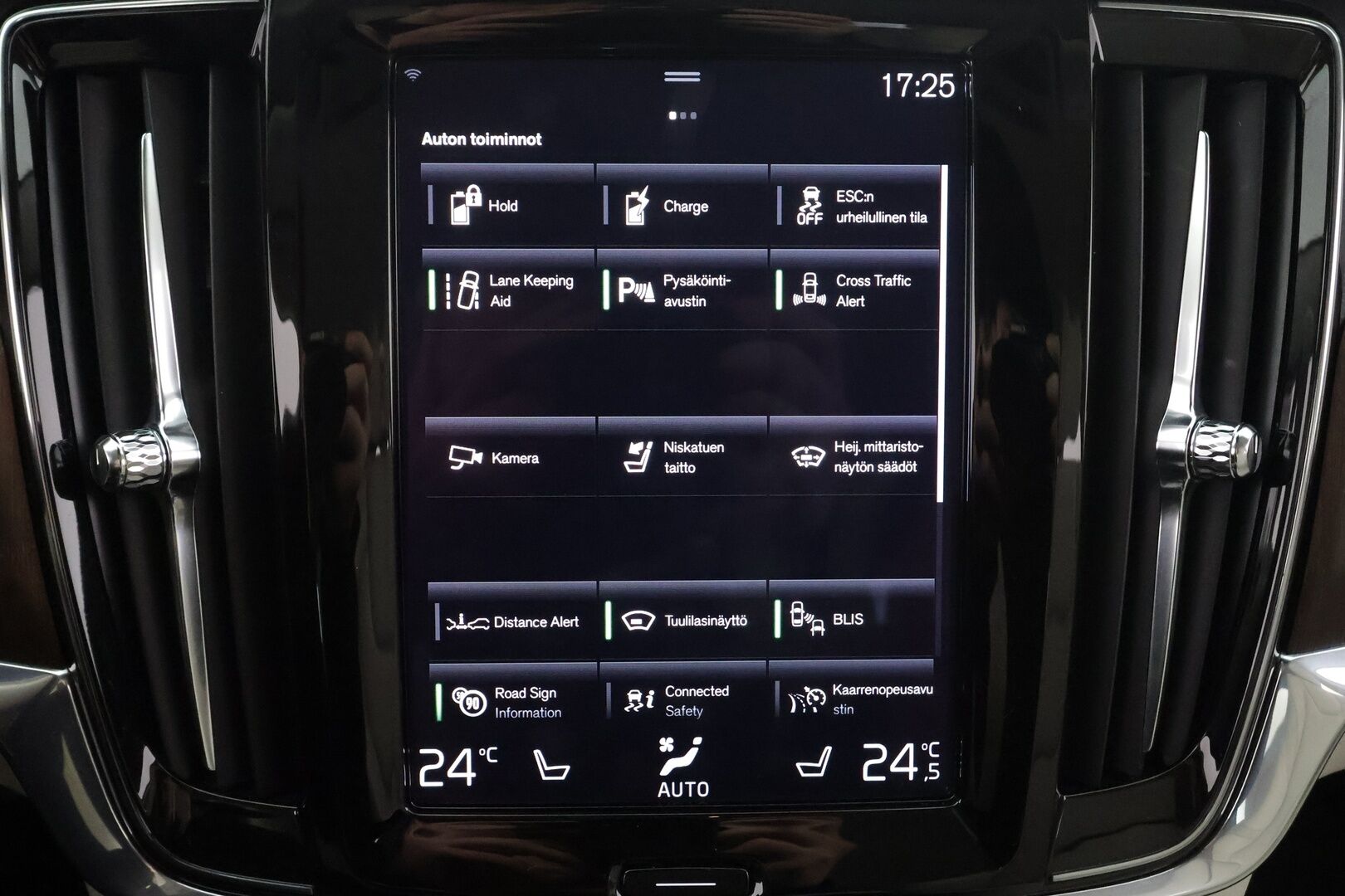 Volvo V90 2021 T8 TwE AWD Inscription aut * Pilot Assist / Muistipenkit / Webasto / Koukku / HUD / Sporttinahat / 360-kamera * - Kahdet Renkaat - HULLUT AVAJAISHULINAT KORKOTARJOUS 3,29 %