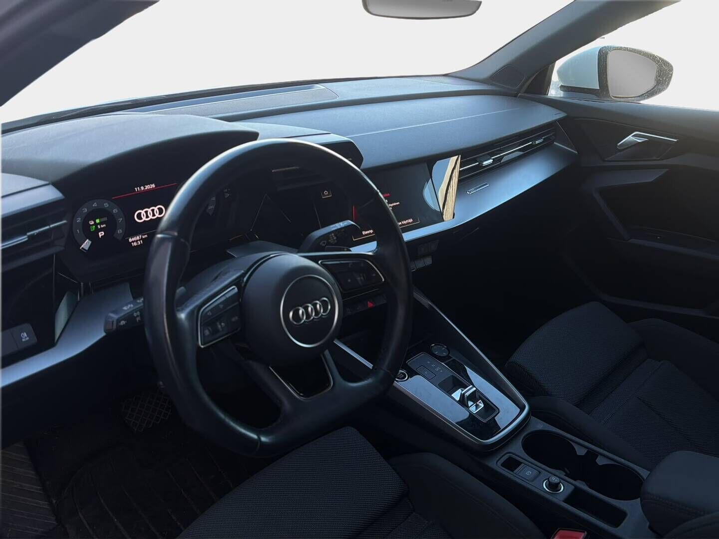 AUDI A3 2021 Sportback Business S-line 45 TFSI e - / Adapt. Vakkari / 2x vanteet / Black Optic /  Sporttipenkit / LED / Navi / Apple&Android / Digimittaristo