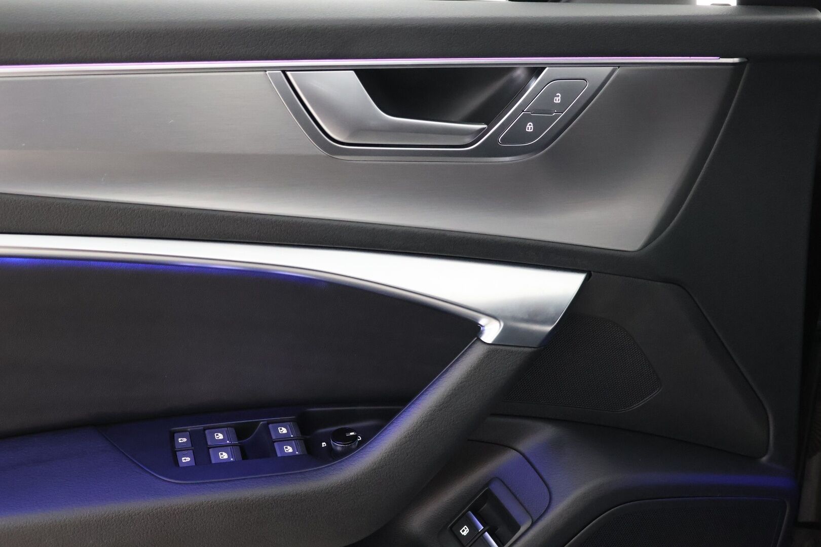 Audi A6 2021 Avant Business Sport 55 TFSI e quattro S tronic - S-Line | ACC | Black Appearance | Matrix LED | Ambiente Plus | 4-alue AC | Digimittaristo | Nahka-Alcantara | Sähköluukku
