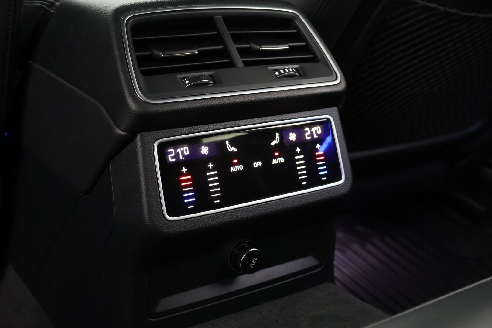 Audi A6 2021 Avant Business Sport 55 TFSI e quattro S tronic - S-Line | ACC | Black Appearance | Matrix LED | Ambiente Plus | 4-alue AC | Digimittaristo | Nahka-Alcantara | Sähköluukku