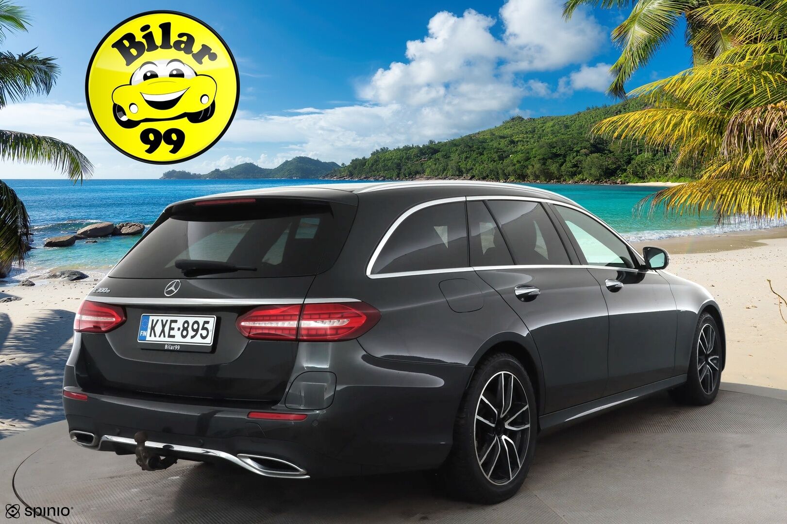 Mercedes-Benz E 2021 300 e T A Business Avantgarde EQ Power * Distronic / 360 / Sportnahat / Multibeam / Widescreen / Navi / Keyless * - Koukku / 2x Latauskaapelit / Kahdet renkaat aluvanteilla