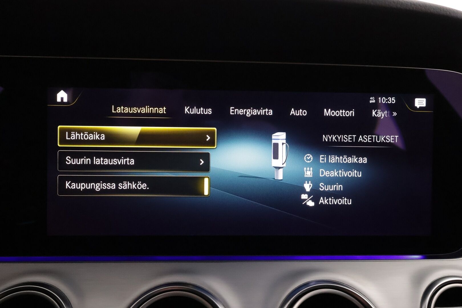 Mercedes-Benz E 2021 300 e T A Business EQ Power AMG * Distronic+Q / 360 / Sportnahat / Multibeam / Widescreen / Navi / Blis / Keyless * - Koukku / 2x Latauskaapelit / Kahdet renkaat aluvanteilla - HULLUT AVAJAISHULINAT KORKOTARJOUS 3,29 %