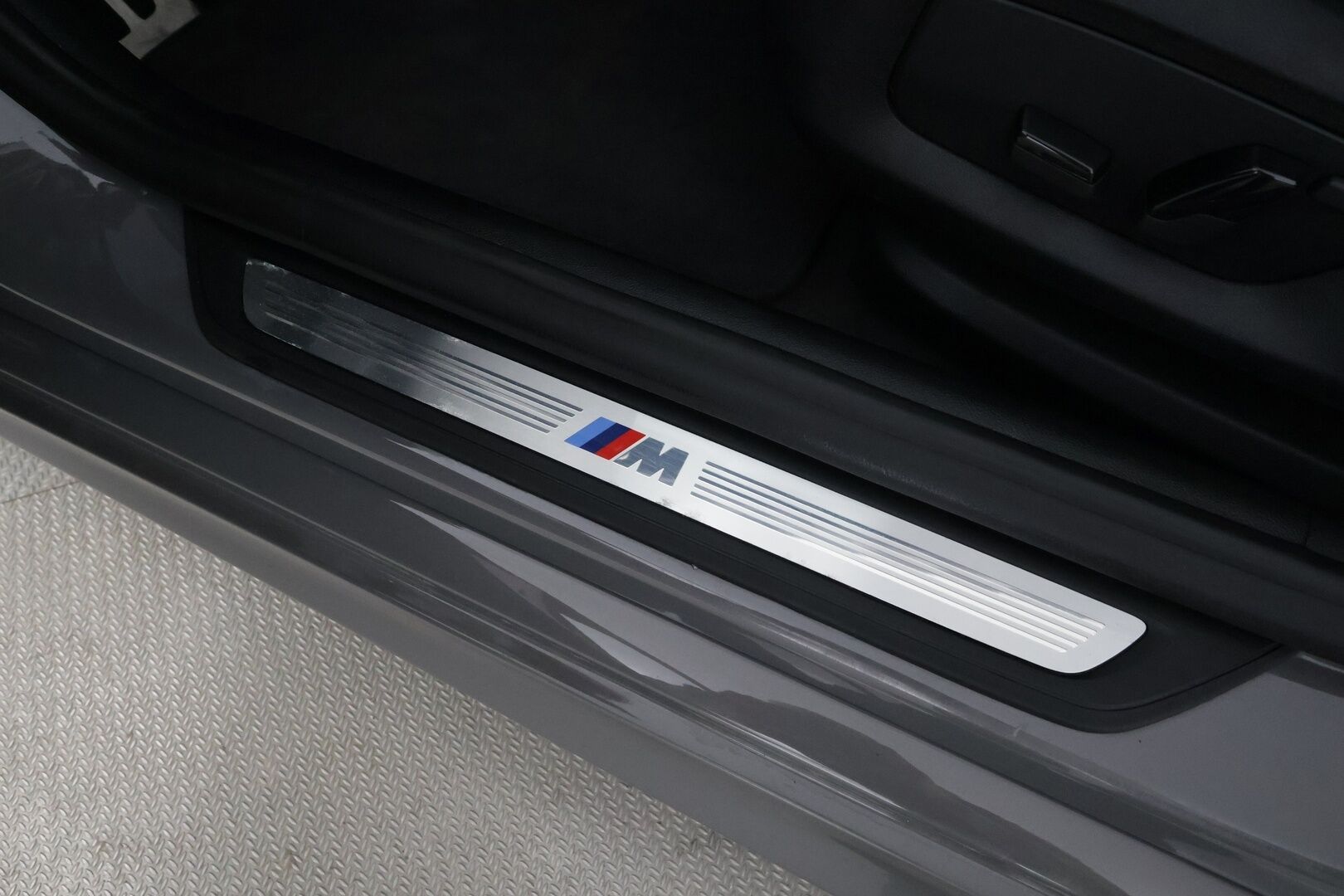 BMW 530 2021 G31 Touring 530e xDrive A Charged Edition M Sport - ACC | Koukku | P.kamera | Sporttipenkit | Navi | LED | Erikoisväri