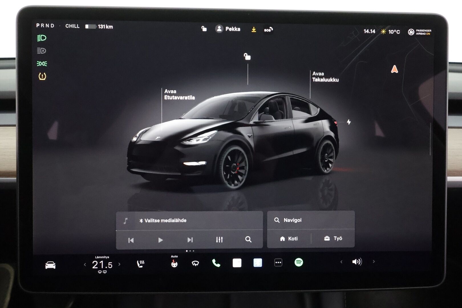 Tesla Model Y 2023 Performance * Koukku / ILP / ACC / Lasikatto / Premium Audio / P.Kamera / Matrix-LED / Muistipenkki / Kaistavahti * - Akku kuntotarkastettu / 2x Latauskaapelit