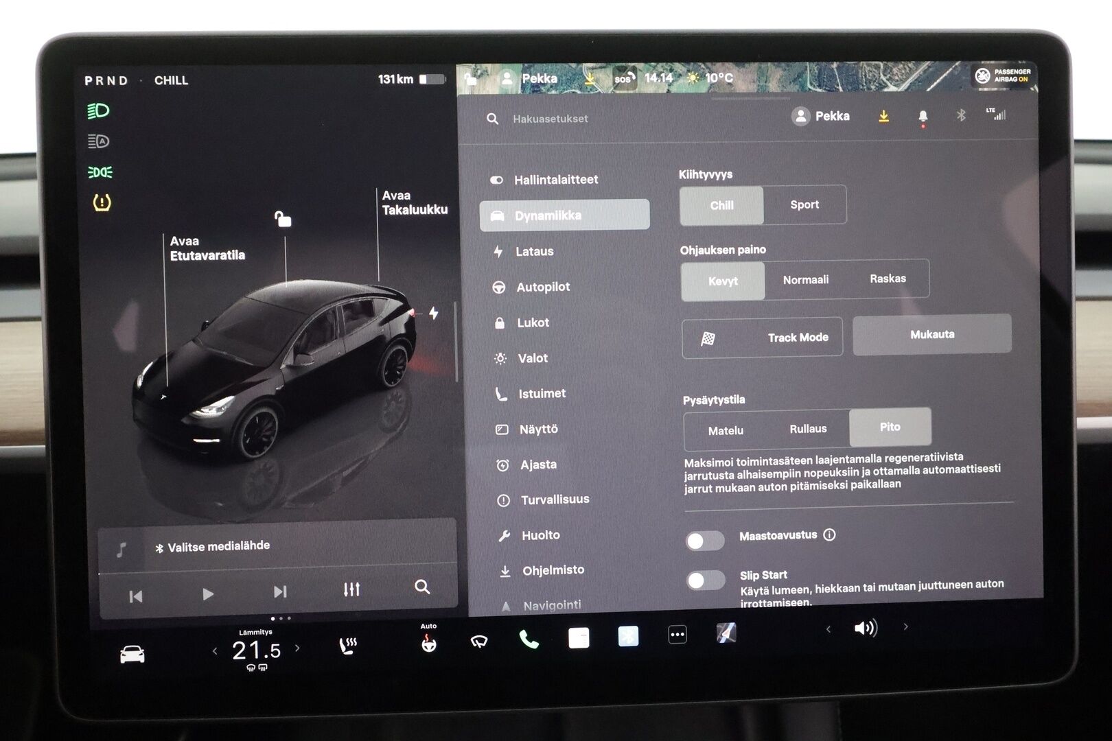 Tesla Model Y 2023 Performance * Koukku / ILP / ACC / Lasikatto / Premium Audio / P.Kamera / Matrix-LED / Muistipenkki / Kaistavahti * - Akku kuntotarkastettu / 2x Latauskaapelit