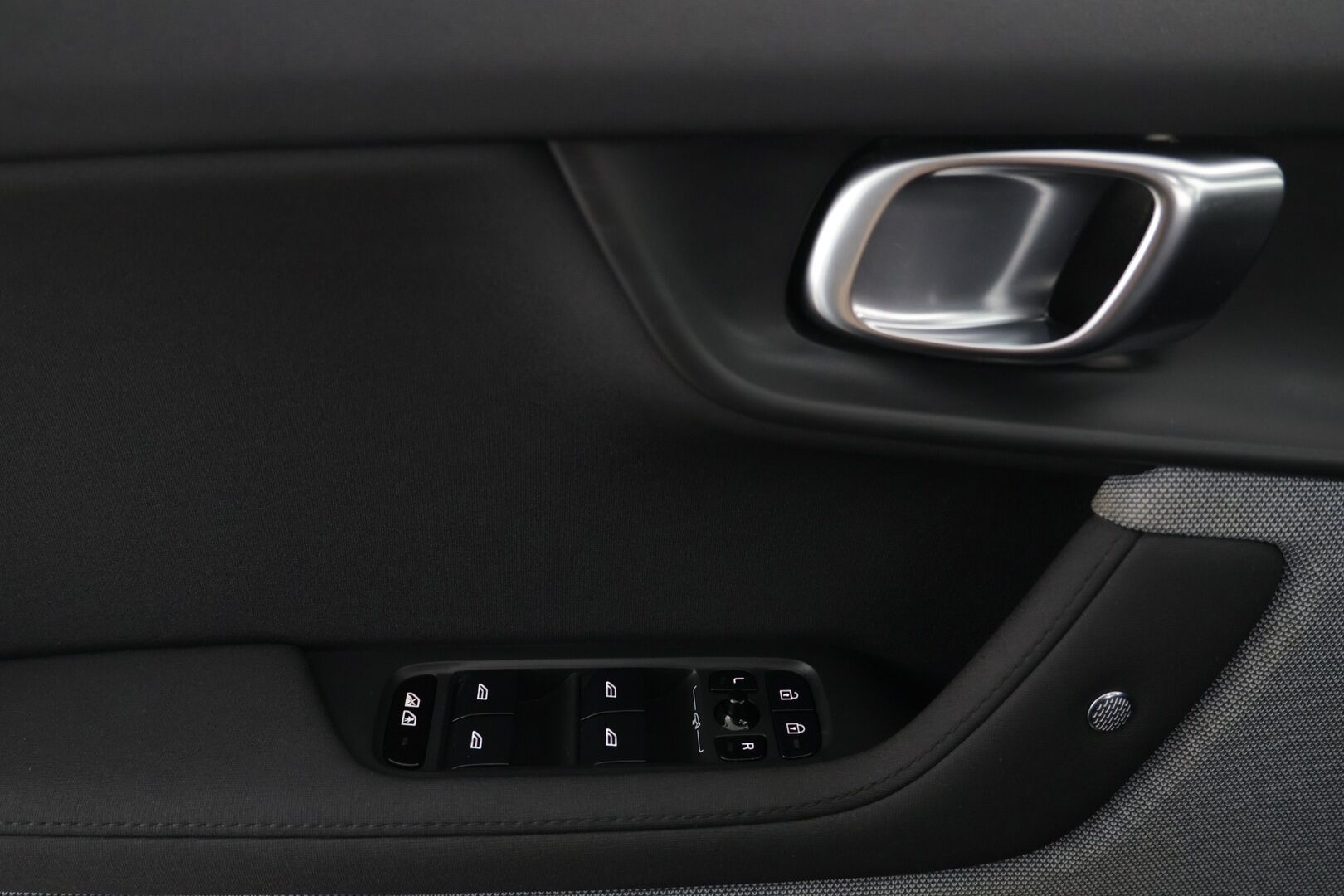 Polestar 2 2021 Launch Edition, 300kW, 78kWh - | H&K | Pilot Plus! | 2x Renkaat Aluilla! | Pixel LED ! | Huippu yksilö! |