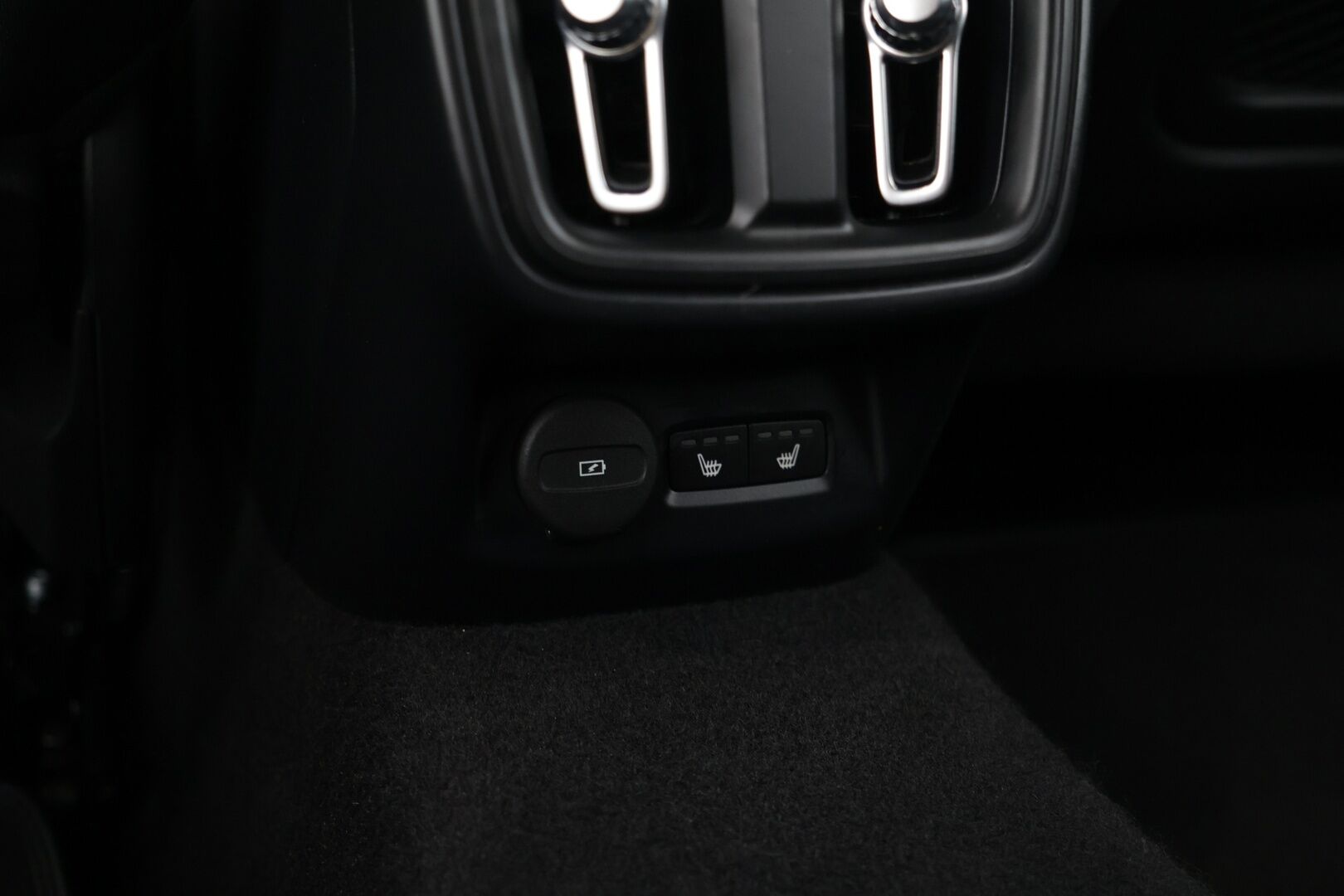 Polestar 2 2021 Launch Edition, 300kW, 78kWh - | H&K | Pilot Plus! | 2x Renkaat Aluilla! | Pixel LED ! | Huippu yksilö! |