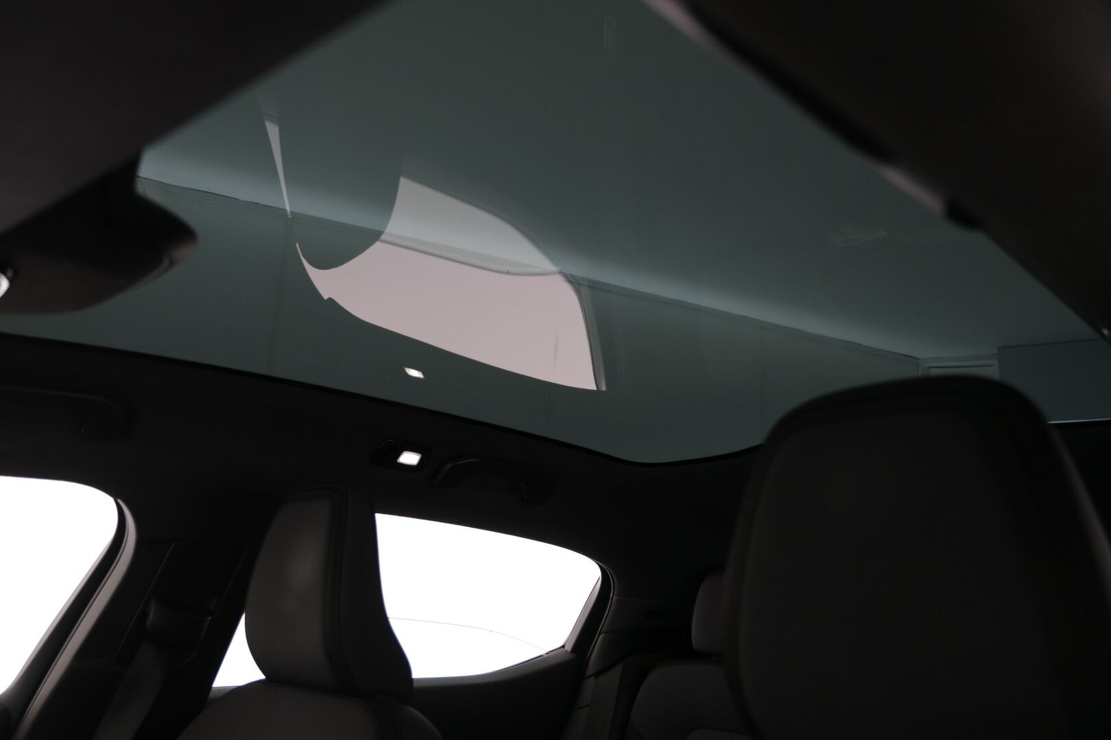 Polestar 2 2021 Launch Edition, 300kW, 78kWh - | H&K | Pilot Plus! | 2x Renkaat Aluilla! | Pixel LED ! | Huippu yksilö! |