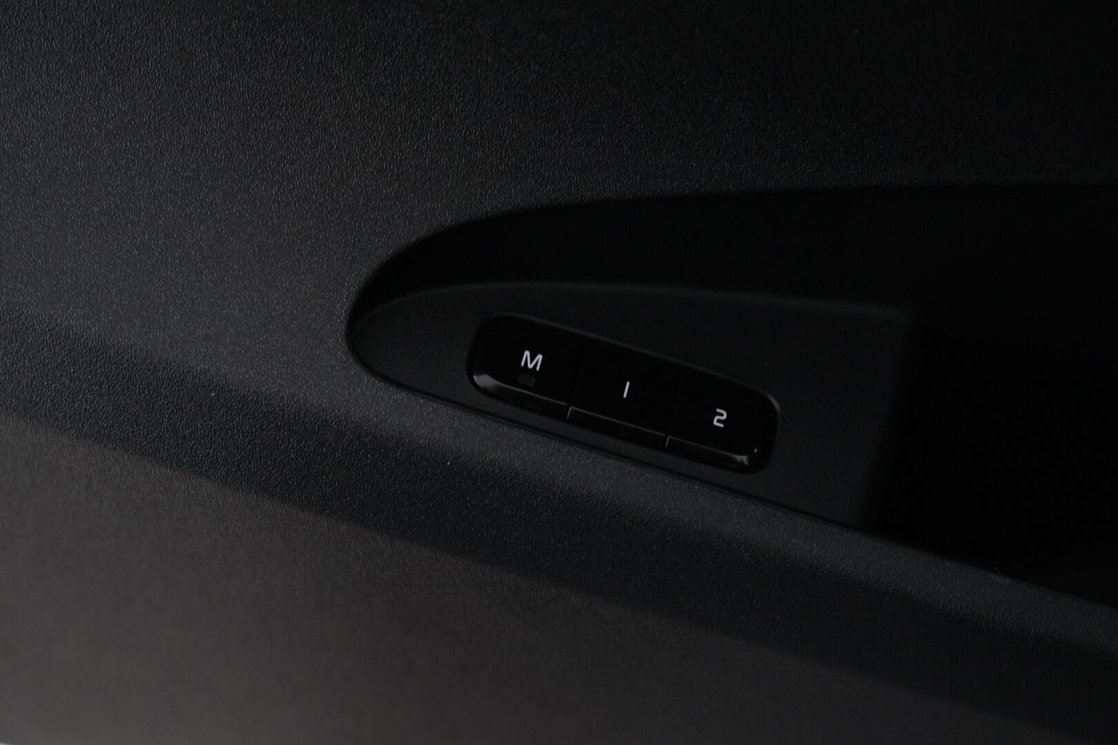 Polestar 2 2021 Launch Edition, 300kW, 78kWh - | H&K | Pilot Plus! | 2x Renkaat Aluilla! | Pixel LED ! | Huippu yksilö! |
