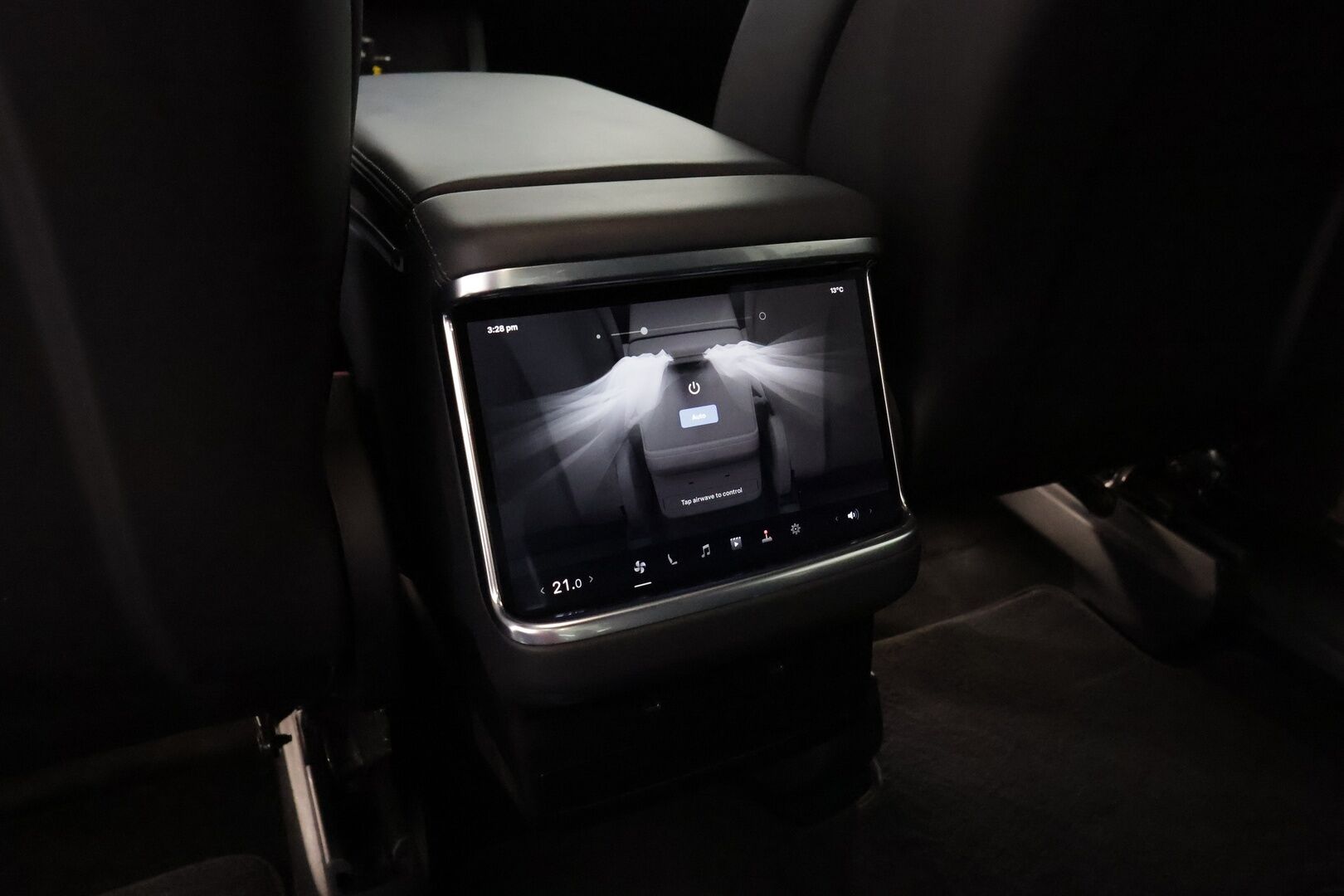 TESLA MODEL X 2023 Long Range *6p. / Koukku / Lämpöpumppu / Autopilot / Ilma-alusta / Premium Audio / Ilmastoidut sähkönahat / 2x renkaat* - 2,99 % KORKOTARJOUS TÄHÄN AUTOON - Tilava 1-omisteinen Tesla! / Koukullinen Suomi-auto*