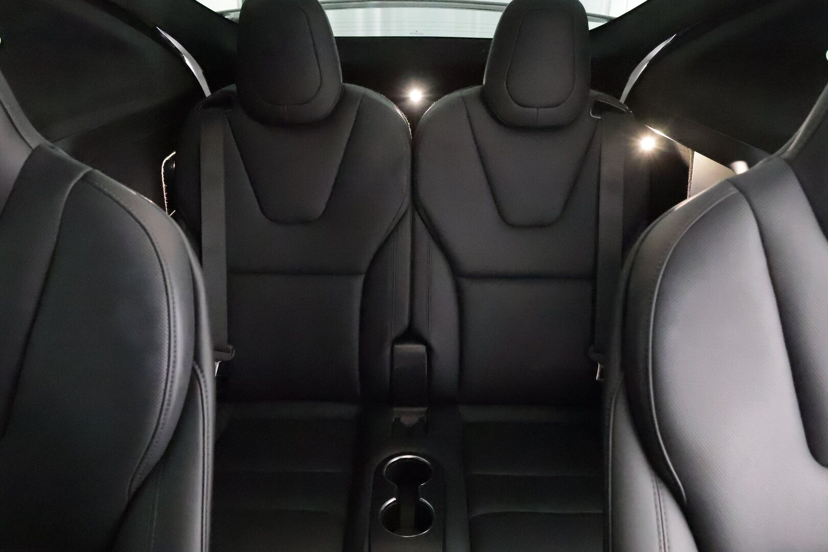 TESLA MODEL X 2023 Long Range *6p. / Koukku / Lämpöpumppu / Autopilot / Ilma-alusta / Premium Audio / Ilmastoidut sähkönahat / 2x renkaat* - 2,99 % KORKOTARJOUS TÄHÄN AUTOON - Tilava 1-omisteinen Tesla! / Koukullinen Suomi-auto*