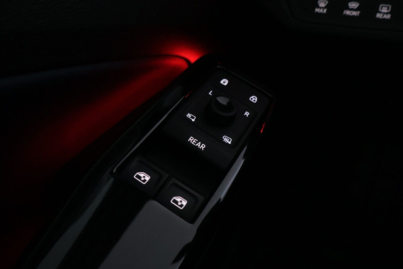 Volkswagen ID.4 2022 GTX Dual Motor AWD Business, akku 82 kWh *ACC / 360-kamera / Puolinahat / Navi / Lasikatto / KeyLessGo / IQ Light* - Soh 90,2% / Kahdet vanteet / Nokian nastat! / Siistikuntoinen 