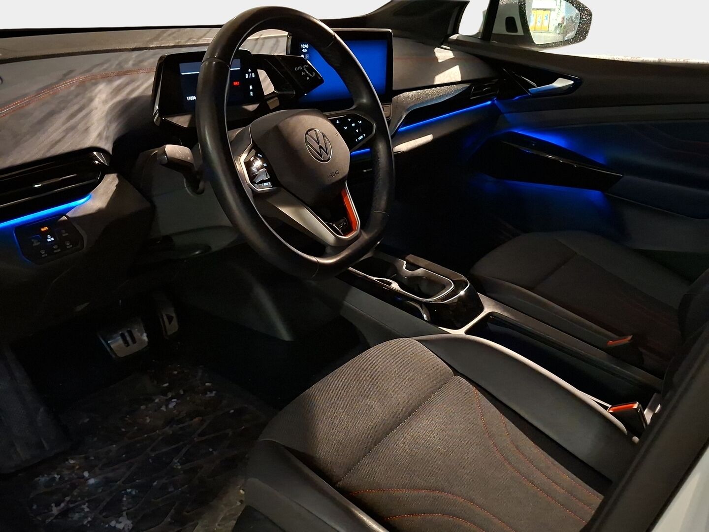 Volkswagen ID.4 2022 GTX Dual Motor AWD Business, akku 82 kWh *ACC / 360-kamera / Puolinahat / Navi / Lasikatto / KeyLessGo / IQ Light* - Kahdet vanteet / Nokian nastat! / Siistikuntoinen - HULLUT VÄLIPÄIVÄT KORKOTARJOUS 2,49%