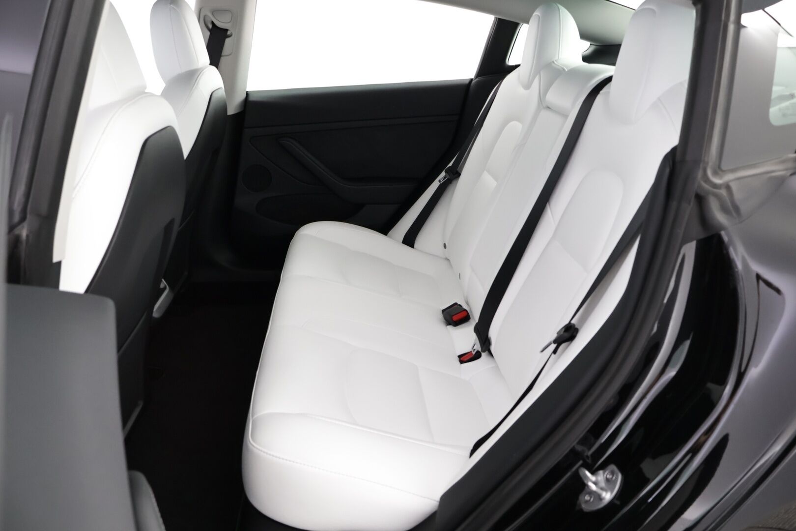 Tesla Model 3 2022 Long Range AWD - Valkoiset Nahat | Premium Audio | ILP | ACC | Lasikatto | Matrix LED | Peruutuskamera | 2x Renkaat Aluvantein | Juuri tullut Tampereelle!