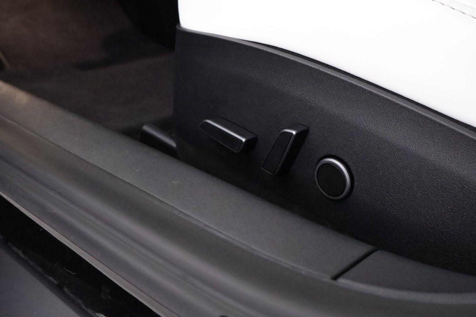 Tesla Model 3 2022 Long Range AWD - Valkoiset Nahat | Premium Audio | ILP | ACC | Lasikatto | Matrix LED | Peruutuskamera | 2x Renkaat Aluvantein | Juuri tullut Tampereelle!