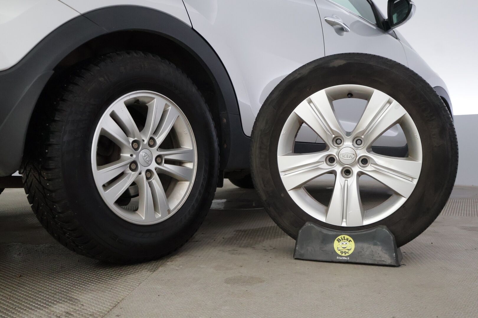 Kia Sportage 2012 1,7 CRDi ISG Urban EX EcoDynamics * Kattoikkuna / Vakkari / Vetokoukku / Lohkolämmitin * - Maltillisilla kilometreillä! / Kahdet renkaat omilla alumiinivanteilla!