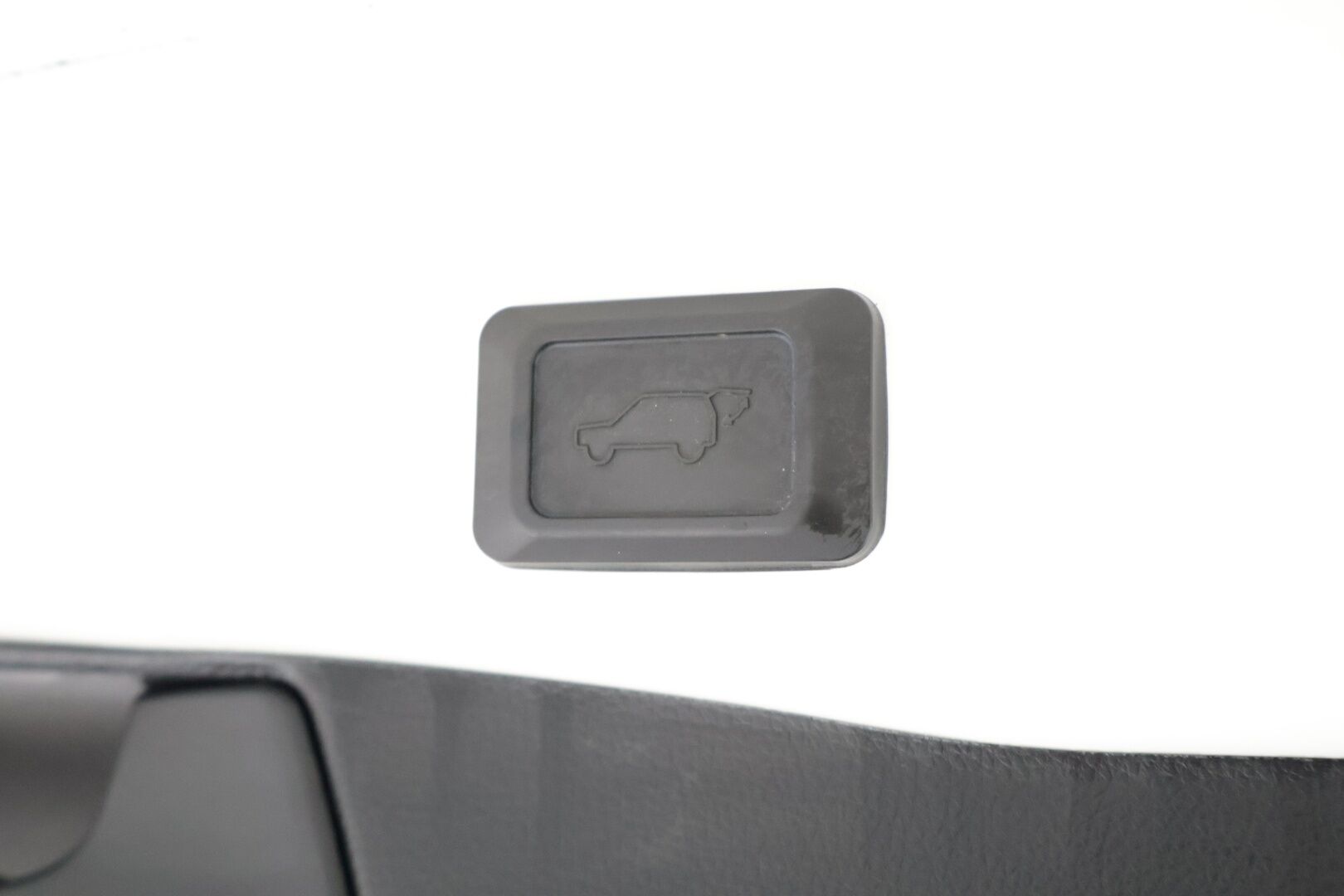 TOYOTA RAV4 2022 2.5 Hybrid AWD-i Premium *Myydään Huutokaupat.com* - Myydään Huutokaupat.com