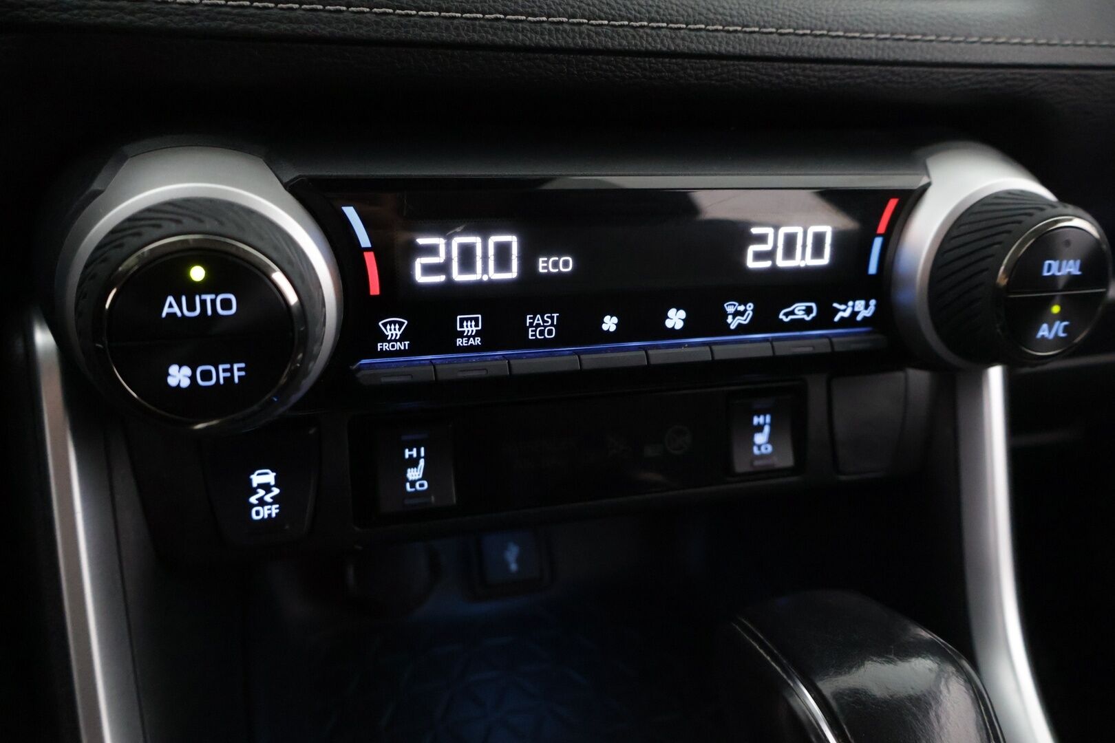 TOYOTA RAV4 2022 2.5 Hybrid AWD-i Premium *Myydään Huutokaupat.com* - Myydään Huutokaupat.com
