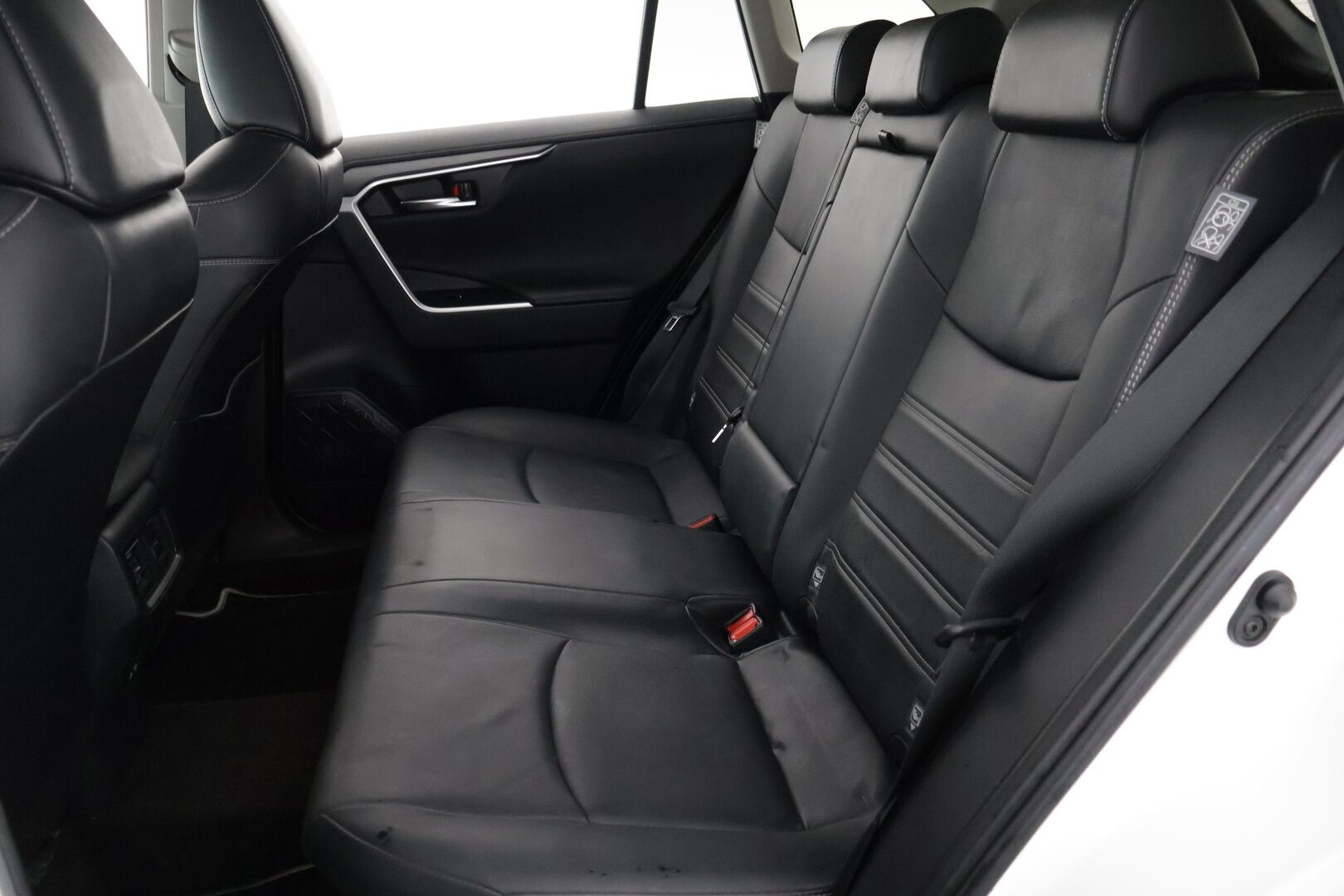 TOYOTA RAV4 2022 2.5 Hybrid AWD-i Premium *Myydään Huutokaupat.com* - Myydään Huutokaupat.com