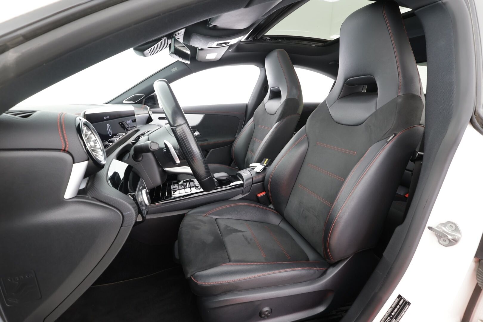 Mercedes-Benz CLA 2021 180 A Business AMG - | Distronic+ | Webasto | Multibeam-LED | 360-Kamera | Muistipenkit | Widescreen | Lasikattoluukku| Burmester | 1.Om Suomi-auto | Kahdet Renkaat