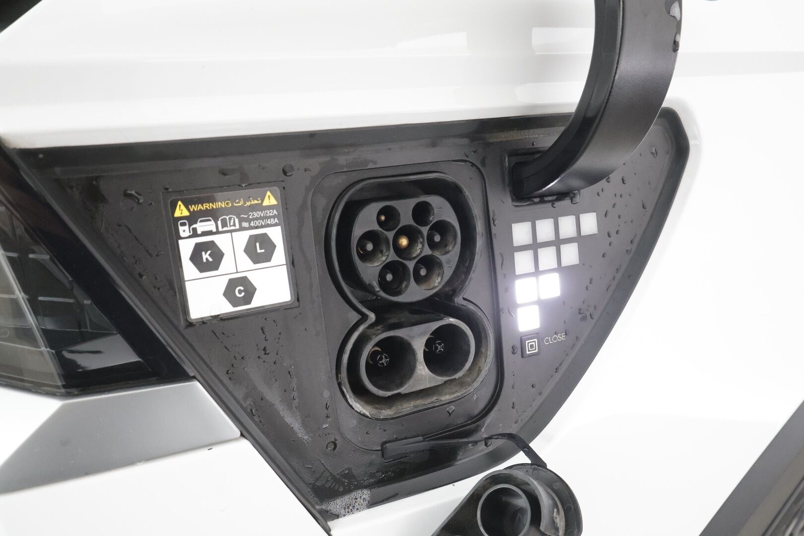 Hyundai IONIQ 5 2022 73 kWh 305 hv AWD Style - ACC | Apple CarPlay & Android Auto | Merkkiliikkeen huoltokirja seur. 5/2028 | Akun SOH 98,4 % | Vetokoukku | Peruutuskamera | Lämmitettävä ratti + penkit