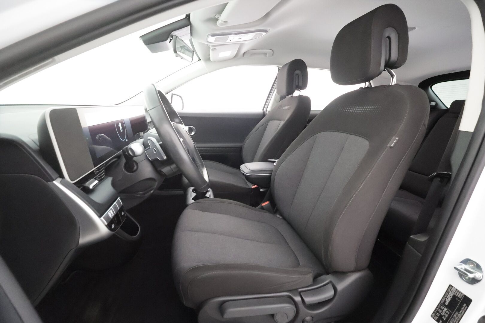 Hyundai IONIQ 5 2022 73 kWh 305 hv AWD Style - ACC | Apple CarPlay & Android Auto | Merkkiliikkeen huoltokirja seur. 5/2028 | Akun SOH 98,4 % | Vetokoukku | Peruutuskamera | Lämmitettävä ratti + penkit