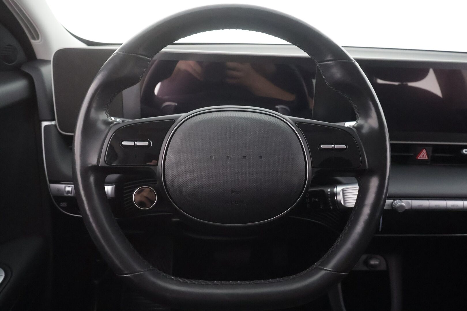 Hyundai IONIQ 5 2022 73 kWh 305 hv AWD Style - ACC | Apple CarPlay & Android Auto | Merkkiliikkeen huoltokirja seur. 5/2028 | Akun SOH 98,4 % | Vetokoukku | Peruutuskamera | Lämmitettävä ratti + penkit