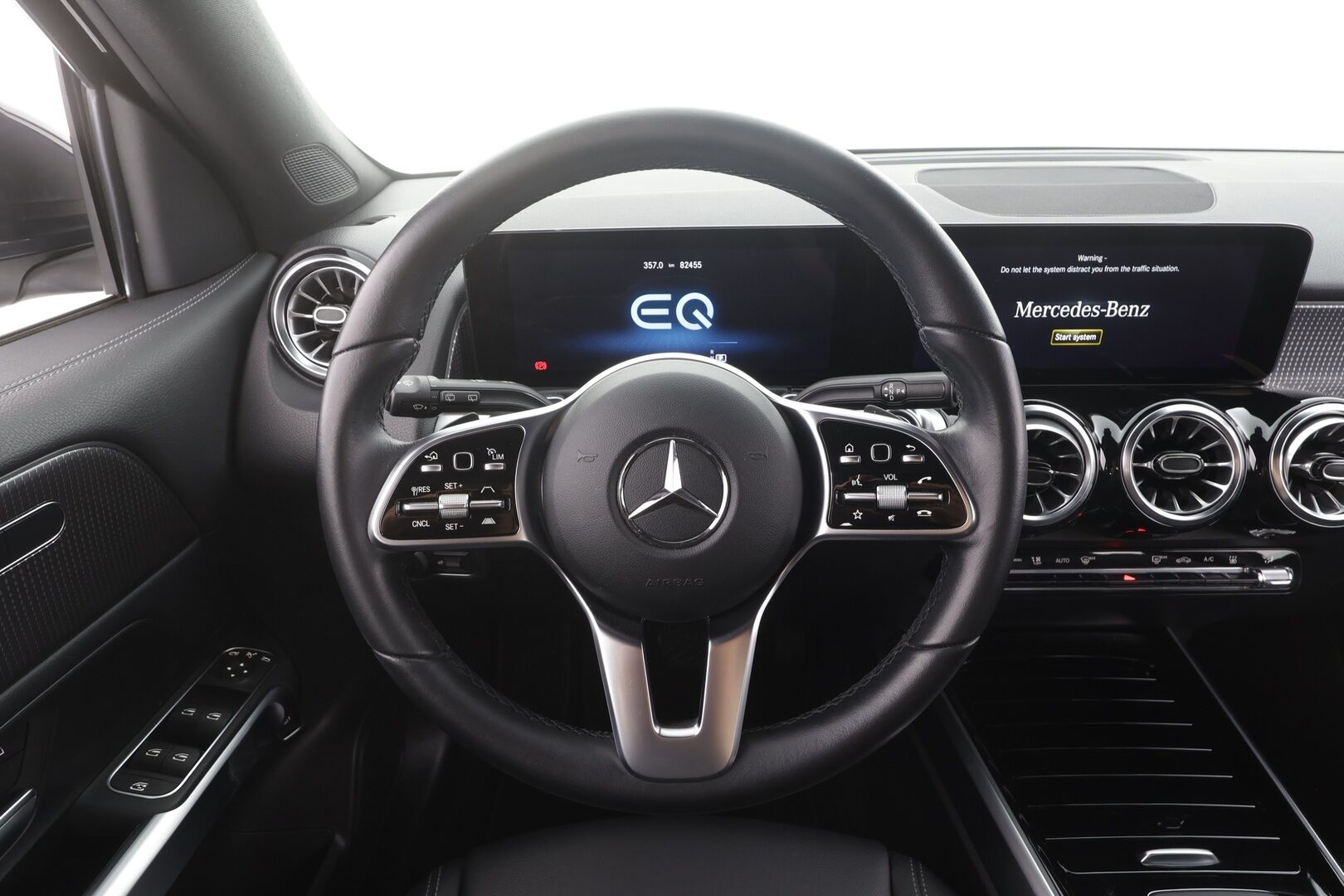 MERCEDES-BENZ EQB 2023 300 4Matic 7p - 7-p. | DTR+ | 360 | IHC | Widescreen | Sporttipenkki | Kaistavahti | Katveavustin | Navi | Apple&Android | Kahdet renkaat |
