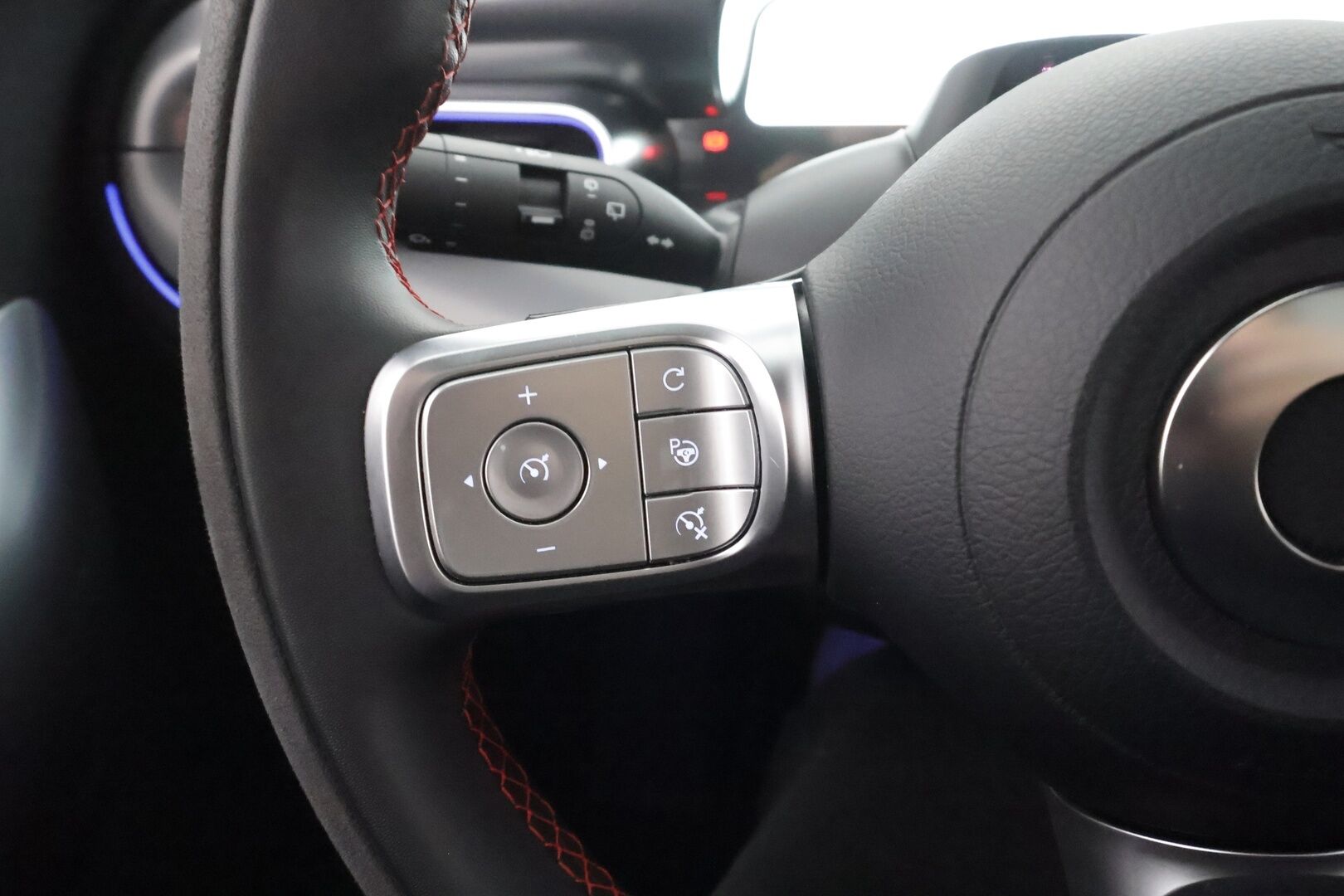 Smart #1 2023 Brabus - | ACC | ILP | HUD | 360° | Beats Audio | Sähköpenkit | Matrix-LED | Lasikatto | Nahka-Alcantara | Smart Pilot Assist | Ambient | 