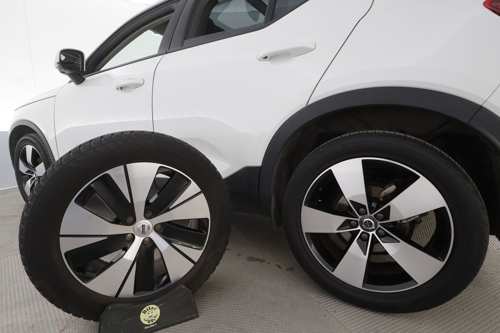 Volvo XC40 2021 T2 Momentum Edition - | Webasto | Full-LED | Panorama | H/K | Vakkari | Muistipenkki | Ratinlämmitys | Sporttinahat | Keyless | Apple&Android | Kahdet Renkaat |