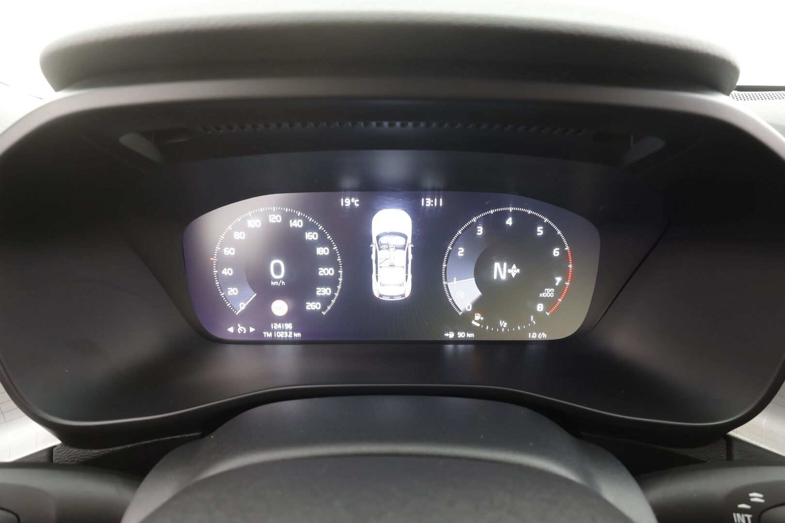 Volvo XC40 2021 T2 Momentum Edition - | Webasto | Full-LED | Panorama | H/K | Vakkari | Muistipenkki | Ratinlämmitys | Sporttinahat | Keyless | Apple&Android | Kahdet Renkaat |