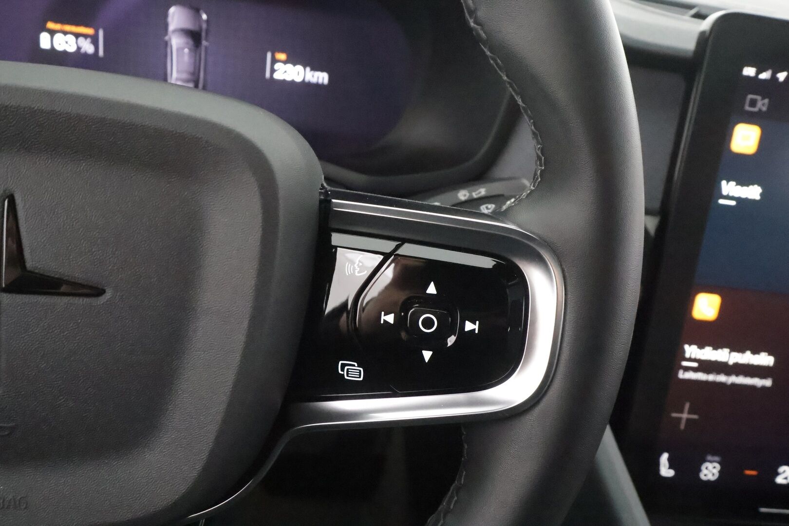 POLESTAR 2 2022 Dual Motor Long Range - Pilot&Plus | ACC | ILP | Pixel-LED | Lasikatto | Harman/Kardon | Muistipenkki | 360° | BLIS | Pilot Assist | Keyless | Merkkihuollot | ALV 